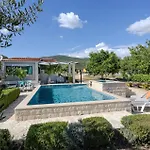 Gorgeous Home In Plano