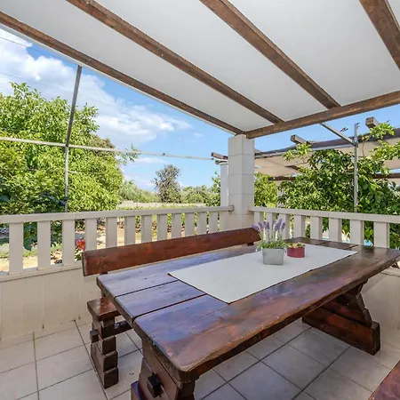 Gorgeous Home In Plano Hébergement de vacances